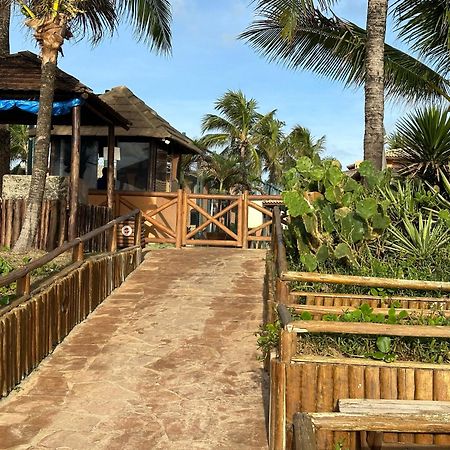 Flat Guarajuba 4 Quartos Terreo A Beira Mar - Pe Na Areia - Governanca Com Arrumadeira E Wi Fi Inclusos Camassari Exteriör bild