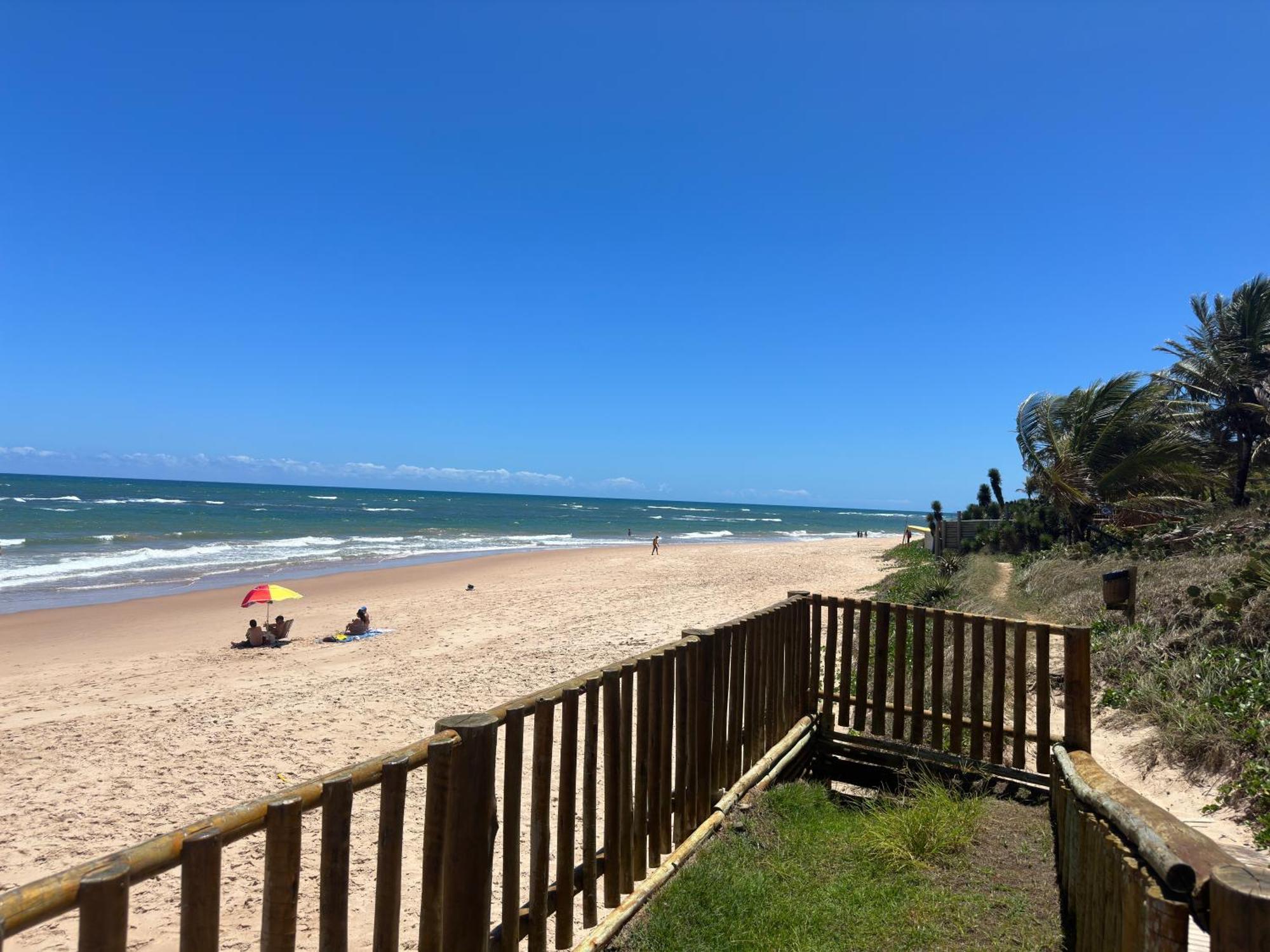 Flat Guarajuba 4 Quartos Terreo A Beira Mar - Pe Na Areia - Governanca Com Arrumadeira E Wi Fi Inclusos Camassari Exteriör bild